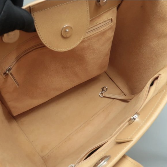 100% Authentic CHANEL DeauVille Beige Leather Satchel Bag - Picture 6 of 9